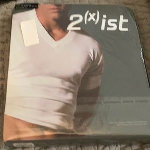 Set of three 2xist v-neck tshirts
